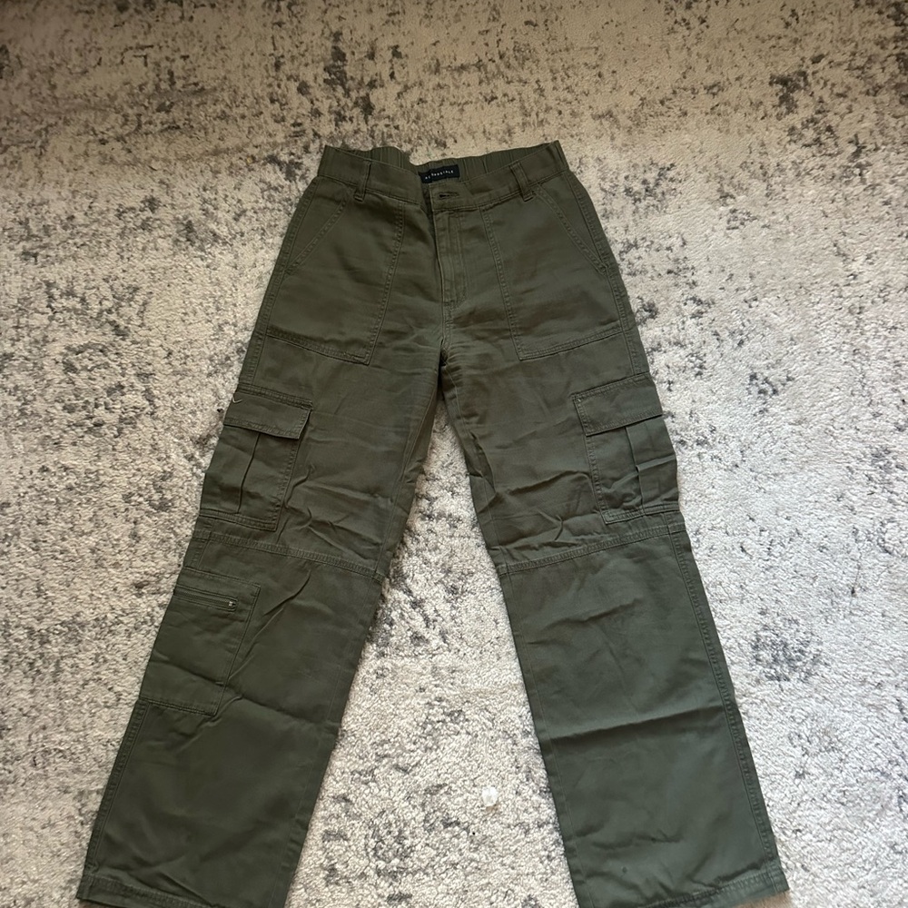 Aeropostale Women's Olive Cargo Joggers